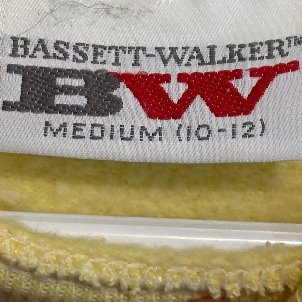 Vintage 80’s Bassett Walker Pale Yellow/Teddy Bear  Crewneck Sweatshirt Sz 10/12